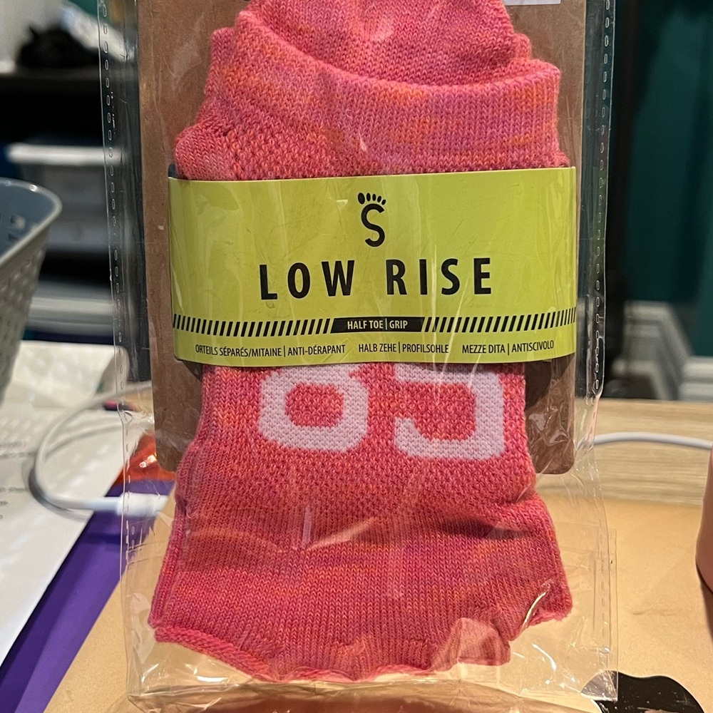 Toe Sox Half Toe Low Rise Grip Socks - Medium